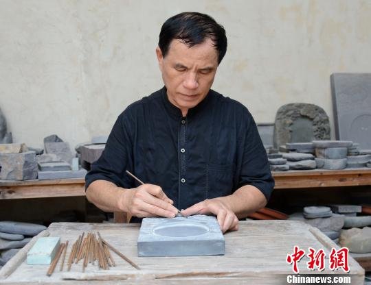 梁焕明