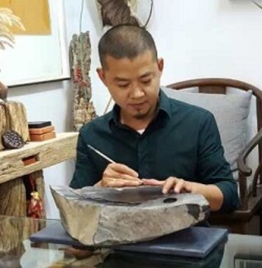 何彬
